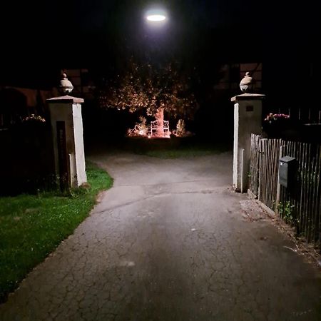 Monteur-Ferienwohnung Ot Naundorf Naundorf  Экстерьер фото
